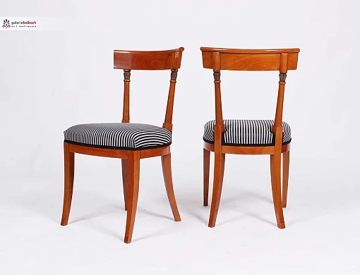 Six Antique Biedermeier Chairs, Cherry, c. 1830-1840 - Middle German
Cherry tree
Biedermeier around 1830-1840