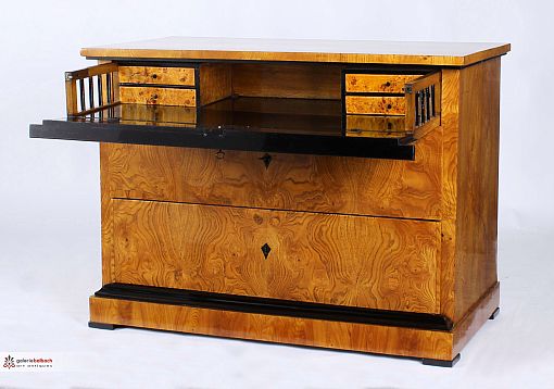 Antike Biedermeier Kommode mit Sekretärfach, Norddeutschland um 1830 - Norddeutschland
Esche
Biedermeier um 1830