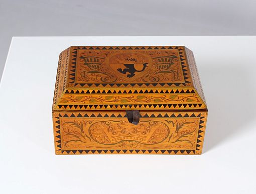 Antique jewellery box with fine inlays, wooden box around 1900 - Germany
various precious woods
Historism around 1900