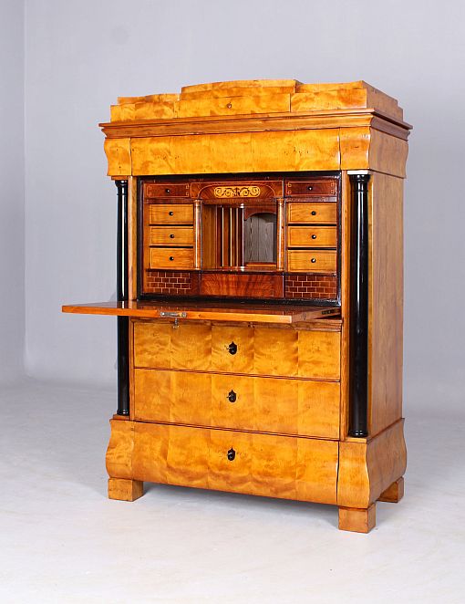 Antique secretary, birch, North German, Biedermeier c. 1835, restored - Northern Germany
Birch, mahogany
Biedermeier around 1835
