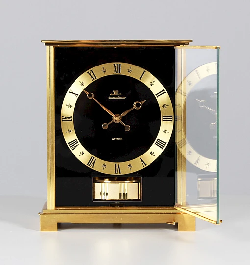 Orologio Atmos nero di Jaeger LeCoultre, ottime condizioni - Svizzera
Ottone placcato oro
Anno di fabbricazione 1969