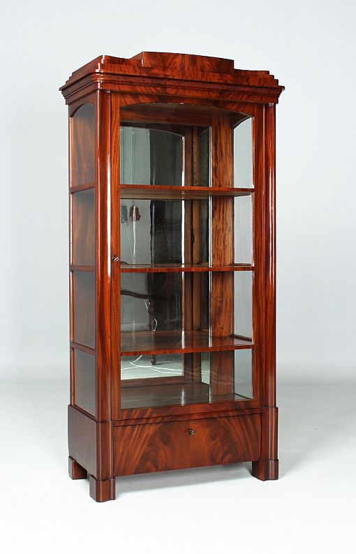 Antike Vitrine, Bücherschrank, drei Seiten Glas, Biedermeier um 1835 - Berlin / Brandenburg
Mahagoni
Biedermeier um 1835