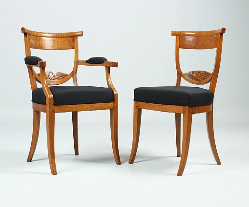 Ensemble de 6 chaises antiques, cinq chaises, une chaise à accoudoirs, vers 1800 - Pays-Bas
Frêne
Directoire vers 1800