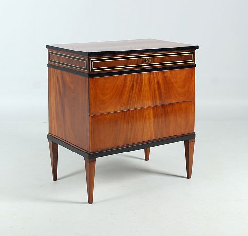 Small antique chest of drawers with trick lock, Biedermeier c. 1810 - West Germany
Mahogany
early 19th century