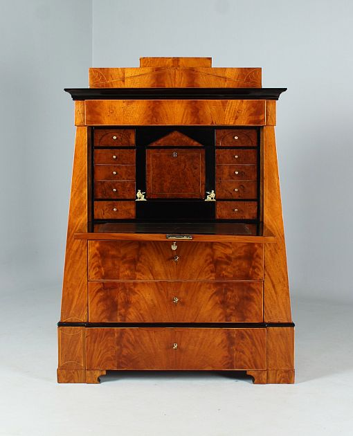 Secrétaire conique Biedermeier, acajou, Empire vers 1820 - Saxe
Acajou
Biedermeier vers 1820