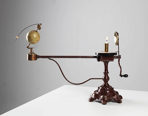 Antikes Planetenmodell, Tellurium, Lunarium, Stockholm um 1900 - Stockholm
Metall, Holz, Papier
um 1900