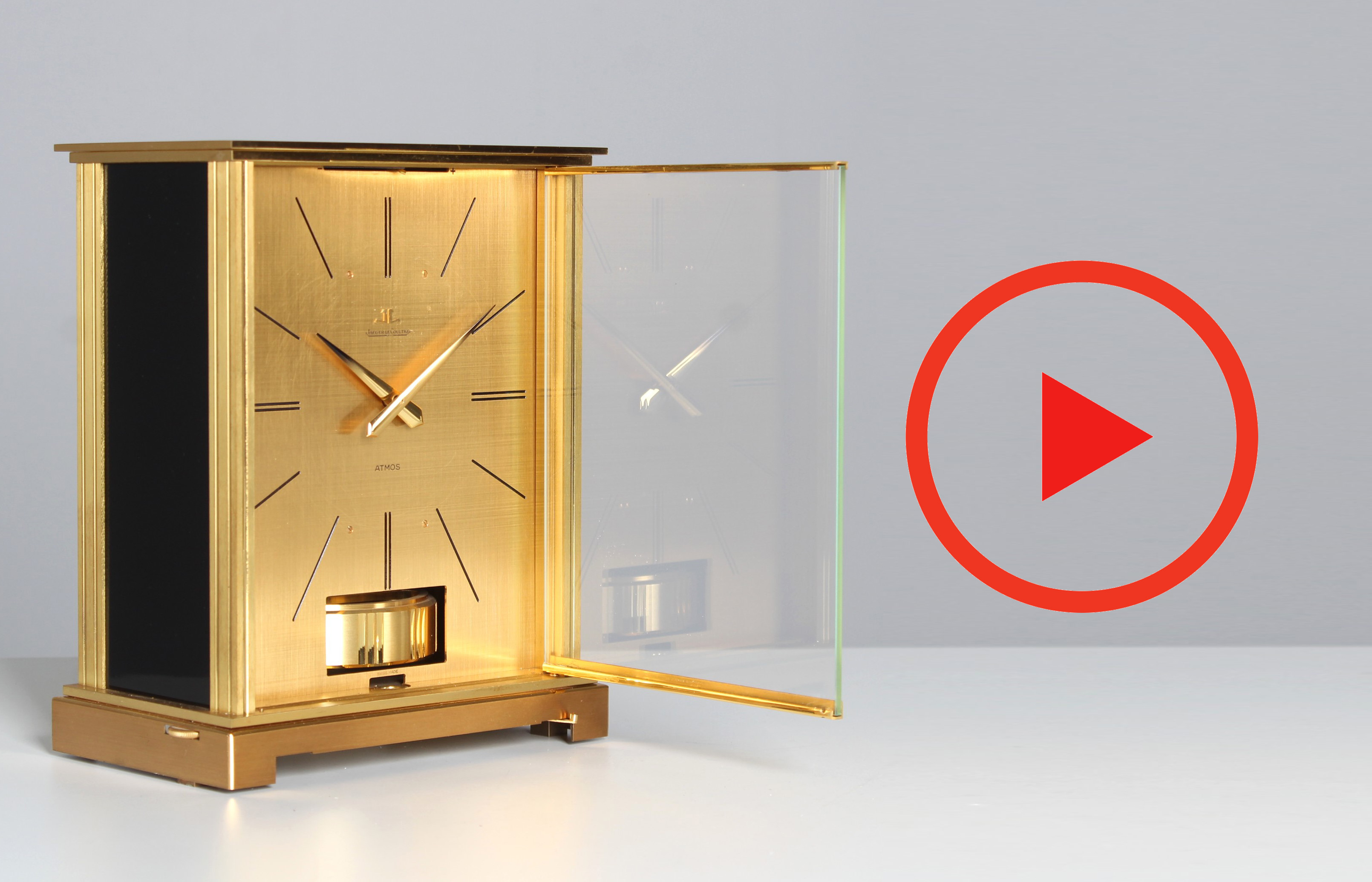 My Love For The MAJESTIC Jaeger-Lecoultre Atmos Clock - YouTube