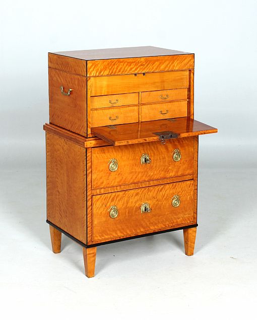 Kleiner antiker Sekretär, Birke, Biedermeier, um 1830, Antiquitäten - Süd-Schweden
Birke
frühes 19. Jahrhundert