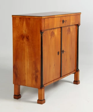 Small Biedermeier chest of drawers