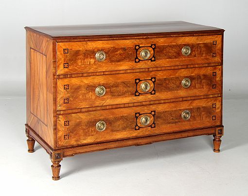 Antike Kommode mit Patina, Klassizismus, Louis XVI um 1790 - Süddeutschland
Nussbaum u.a.
spätes 18. Jahrhundert