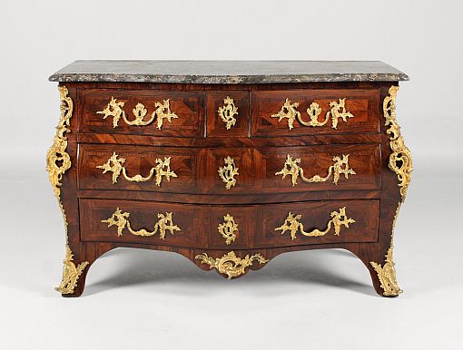 Commode antique, baroque, Louis XV, France vers 1750, bronze doré - Paris
Palissandre
vers 1750