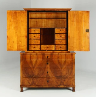 Biedermeier chest of drawers