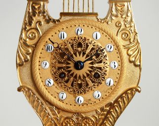 Antique mantel clock