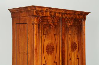 Antiker Schrank