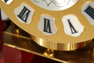 Dial Atmos clock
