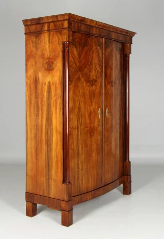 Armoire ancienne
