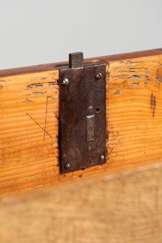 18. Century chest of drawers