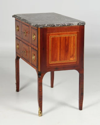 Small antique chest of drawers