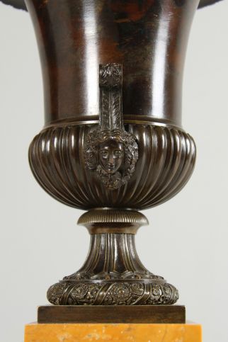 Bacchantin Bronze
