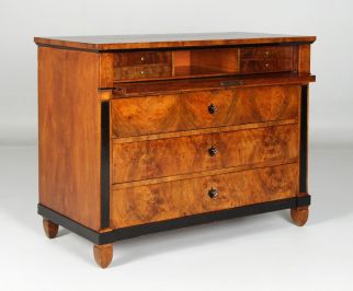 Chest of drawers secretary