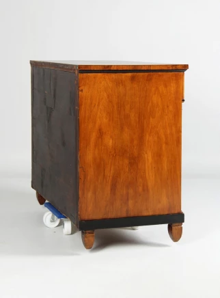 Biedermeier chest of drawers
