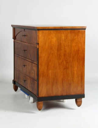 Gallery Balbach Antiques