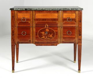 Chest of drawers marquetry