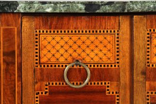 Louis XVI chest of drawers