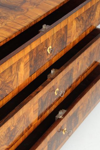 Oak walnut