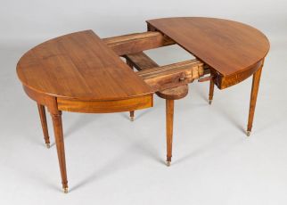 Extendable table