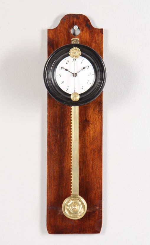 Antique saw clock, wall clock, dated 1929, Galerie Balbach, antiques - Denmark
Brass, enamel
dated: 1829