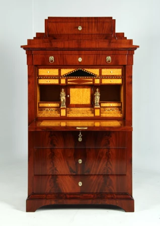 Berlin
Mahagoni u.a.
um 1825