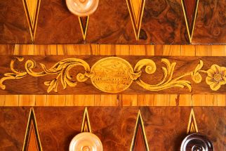 Engraving on wood