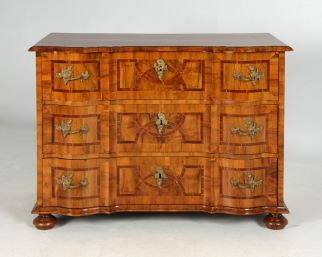 Ancienne commode baroque Galerie Balbach