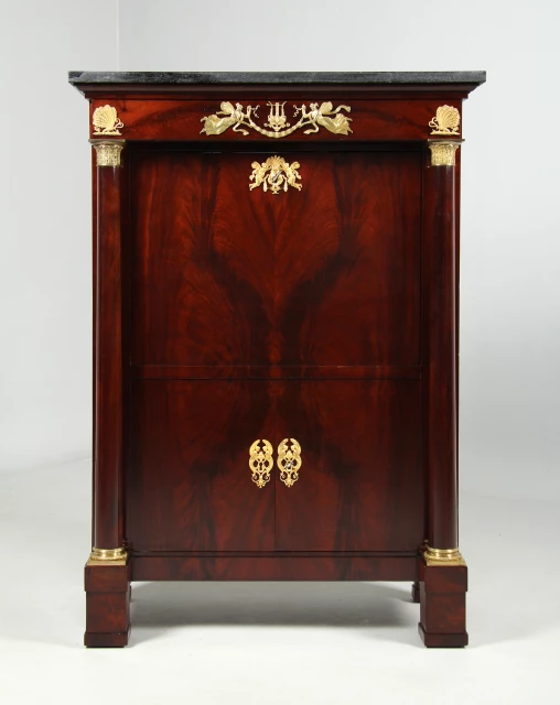Antique Empire secretary abattant, mahogany, C. LEMARCHAND, circa 1810 - Paris
Mahogany, Ormolu
Empire, early 19th century