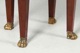 Paw feet