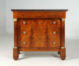 Commode française antique