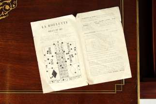 Tavolo da gioco della roulette del casinò antico J.A.J.