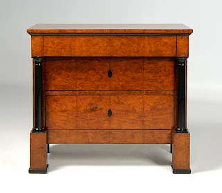 <p>Monaco di Baviera<br />
Radica di Frassino<br />
intorno al 1820</p>