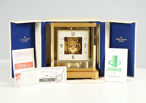 Pendule Jaeger LeCoultre Atmos année 1962-63, avec boîte et papiers - Suisse
Laiton doré
Année de fabrication 1963