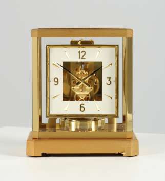 Atmos desk clock from 1963 with square dial