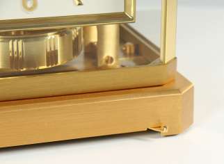 Atmos desk clock from 1963 with square dial