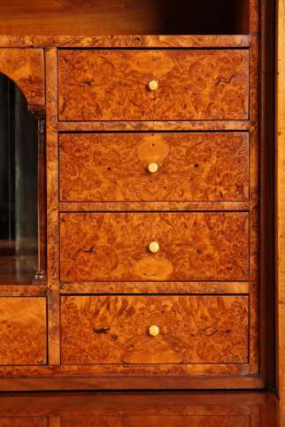 Bureau de style Biedermeier restauré