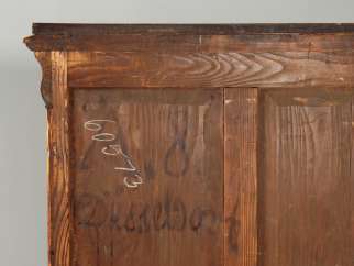 Secrétaire de style Biedermeier restaurée à Düsseldorf