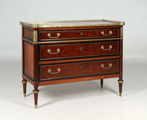 Antike Kommode Louis XVI, Mahagoni, Paris um 1780 - Frankreich
Mahagoni u.a.
um 1785
