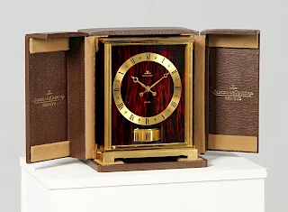 <p>Svizzera<br />
Ottone dorato<br />
Anno di costruzione 1977</p> <p>Svizzera<br />
Ottone dorato<br />
Anno di costruzione 1977</p>
