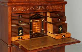 Biedermeier Sekretär mit Geheimfächern