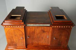 Biedermeier Sekretär mit Geheimfächern