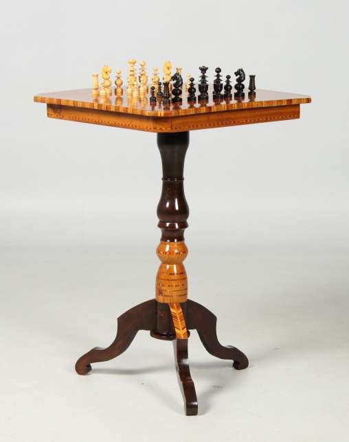 Antique chess table, marquetry, Sorrento, Italy, 19th century - Italy (Sorrento)
Walnut, etc.
Late 19th century