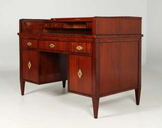 Viennese Biedermeier mahogany desk